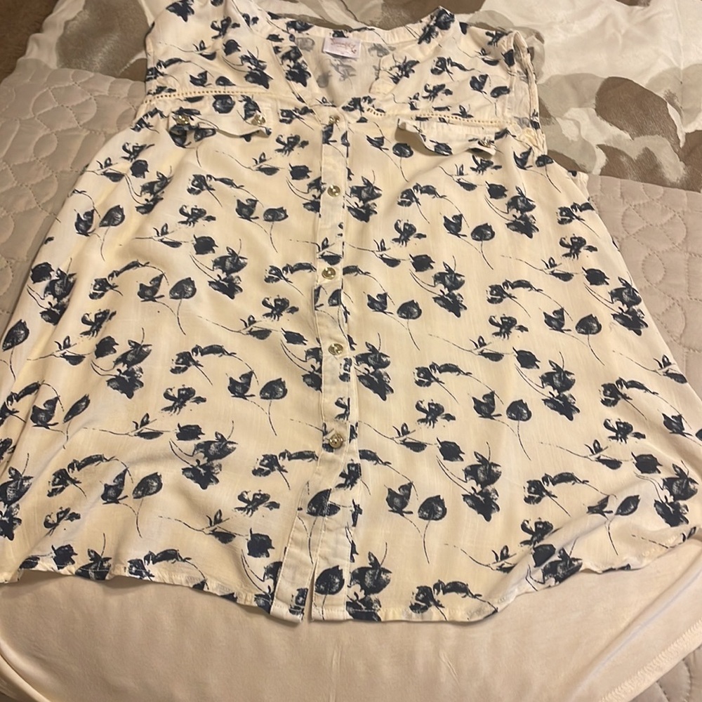 Siren Lily Maternity blouse